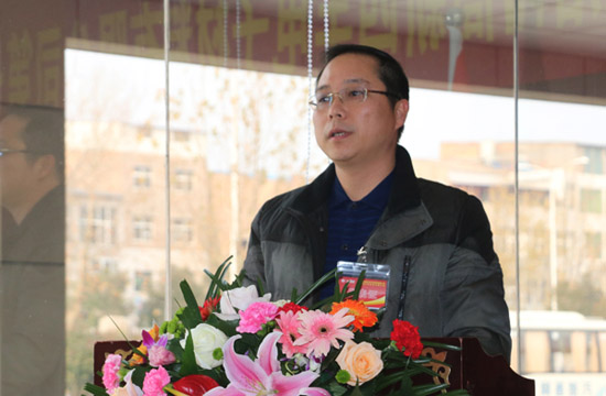 �ķ���ӵ�һ�칤���Ա��������߹���������Բ������