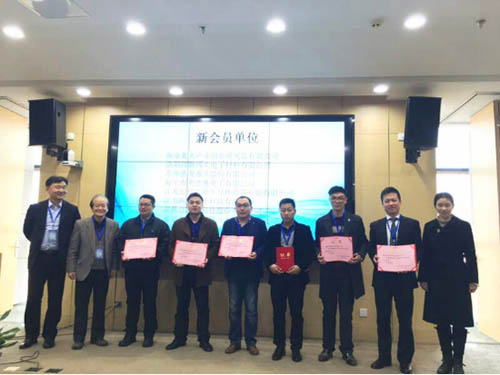 ף���ķ����˳����Ϊ�Ͼ�ƽ����ʾ��ҵЭ���Ա��Ԫ